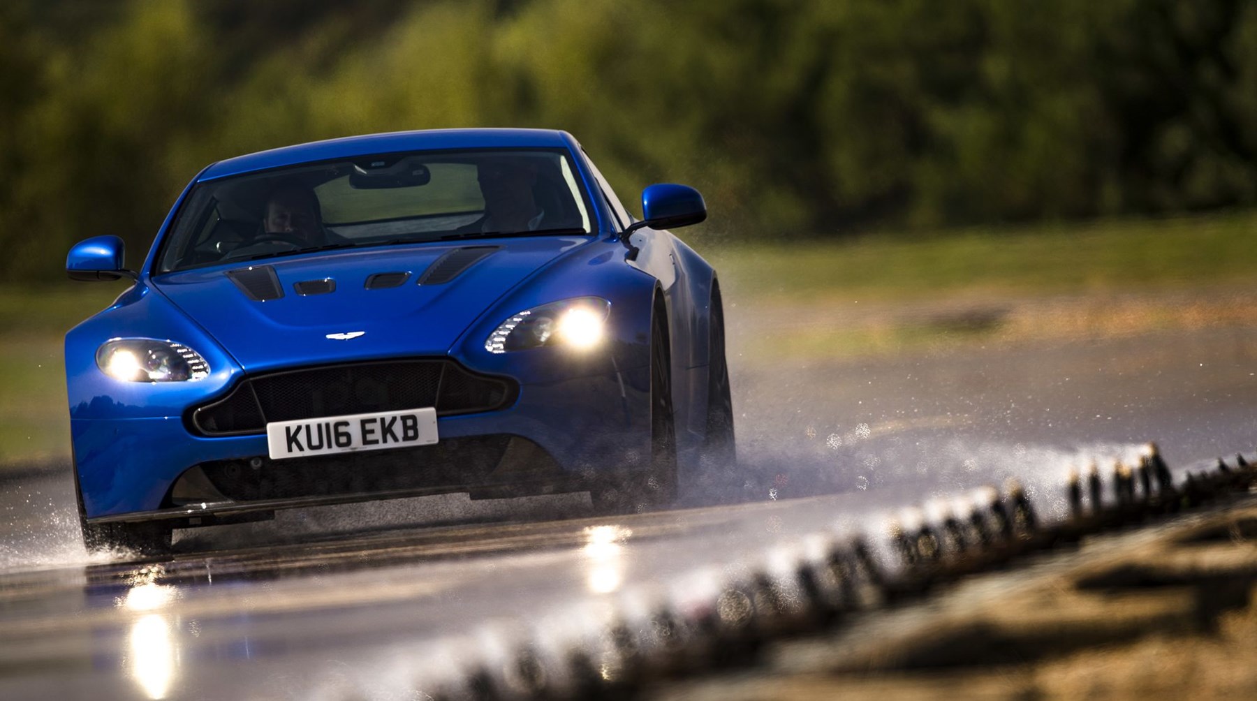 Aston Martin. Millbrook. 24th August 2016 Photo: Drew Gibson