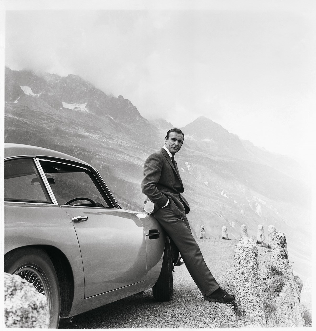 181009_aston_martin_DB5_james_bond