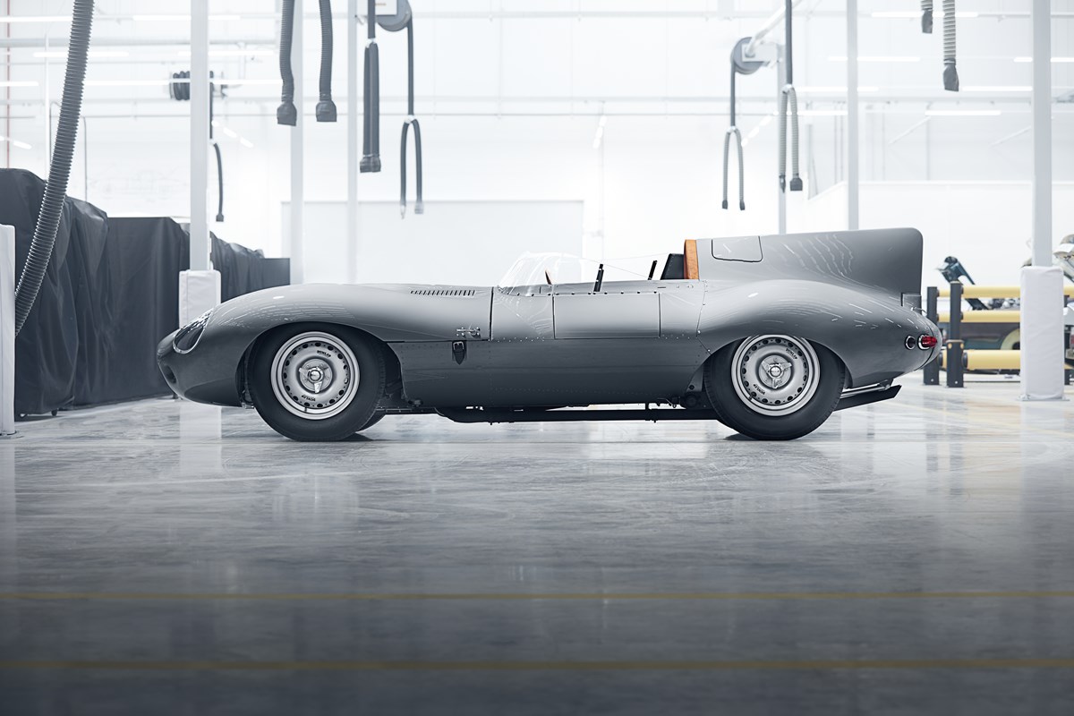 180213jaguar_classic_d-type