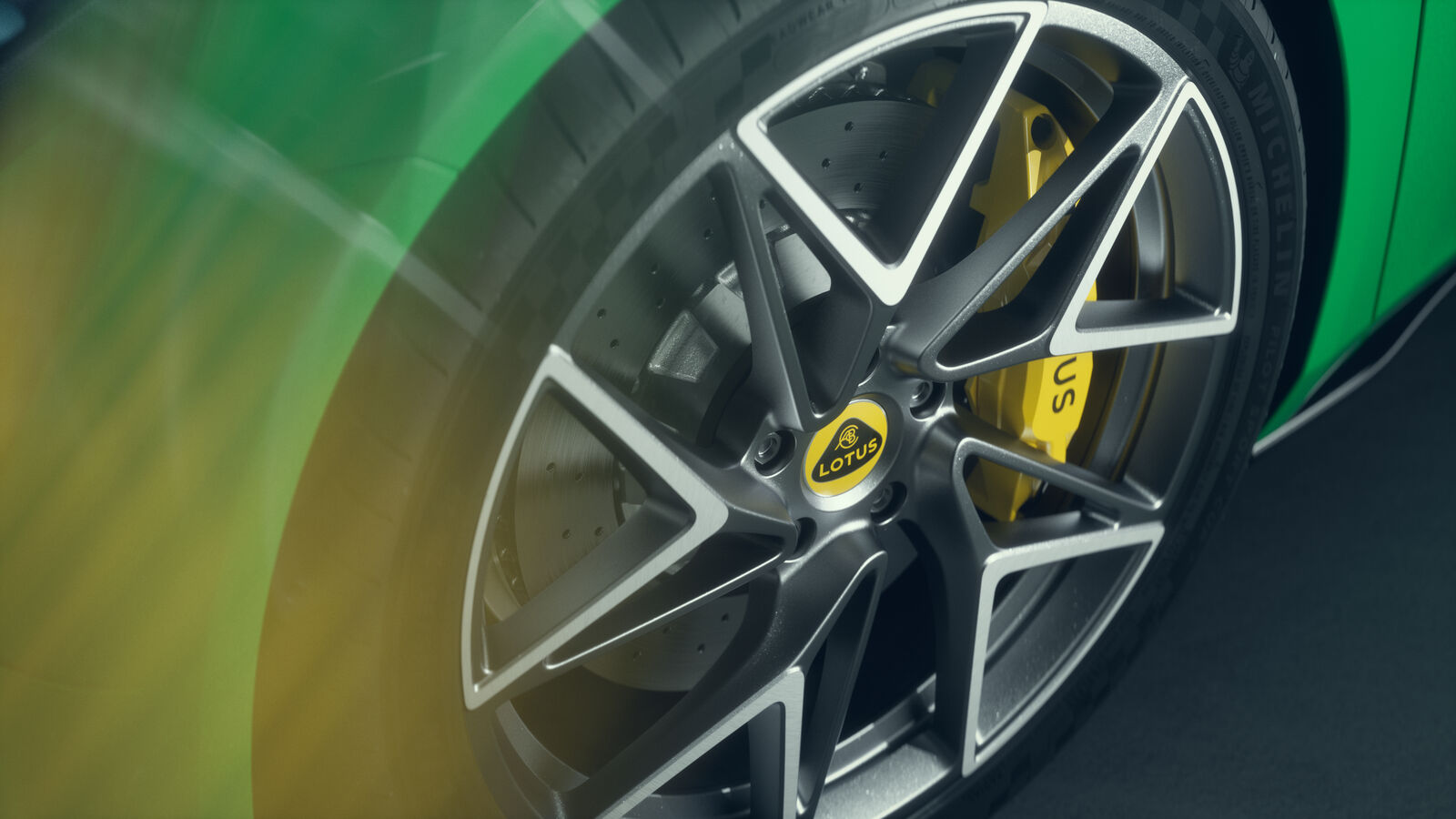 LOTUS EMIRA ホイールディテール