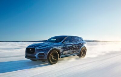 ジャガー「F-PACE」、極限環境下で走行テストを実施